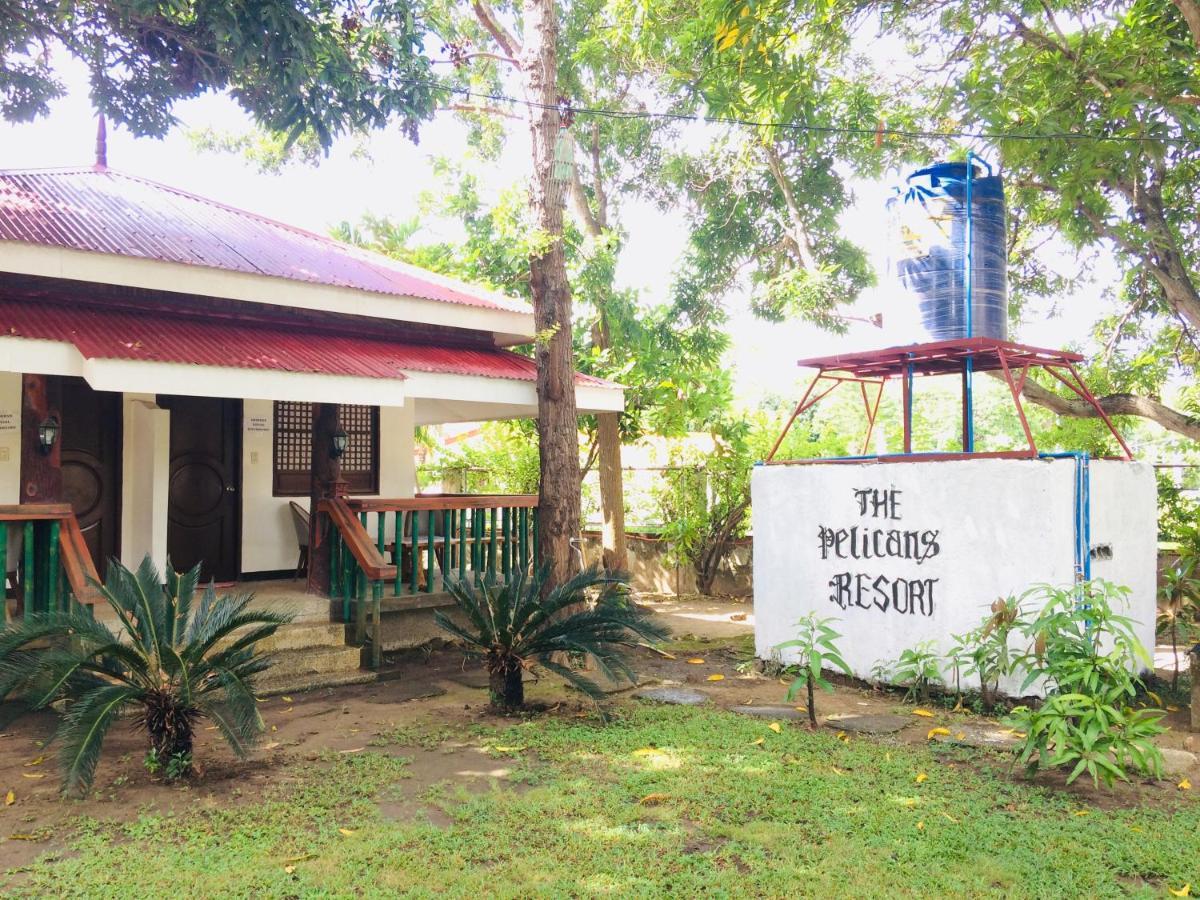 The Pelicans Resort Batangas Esterno foto